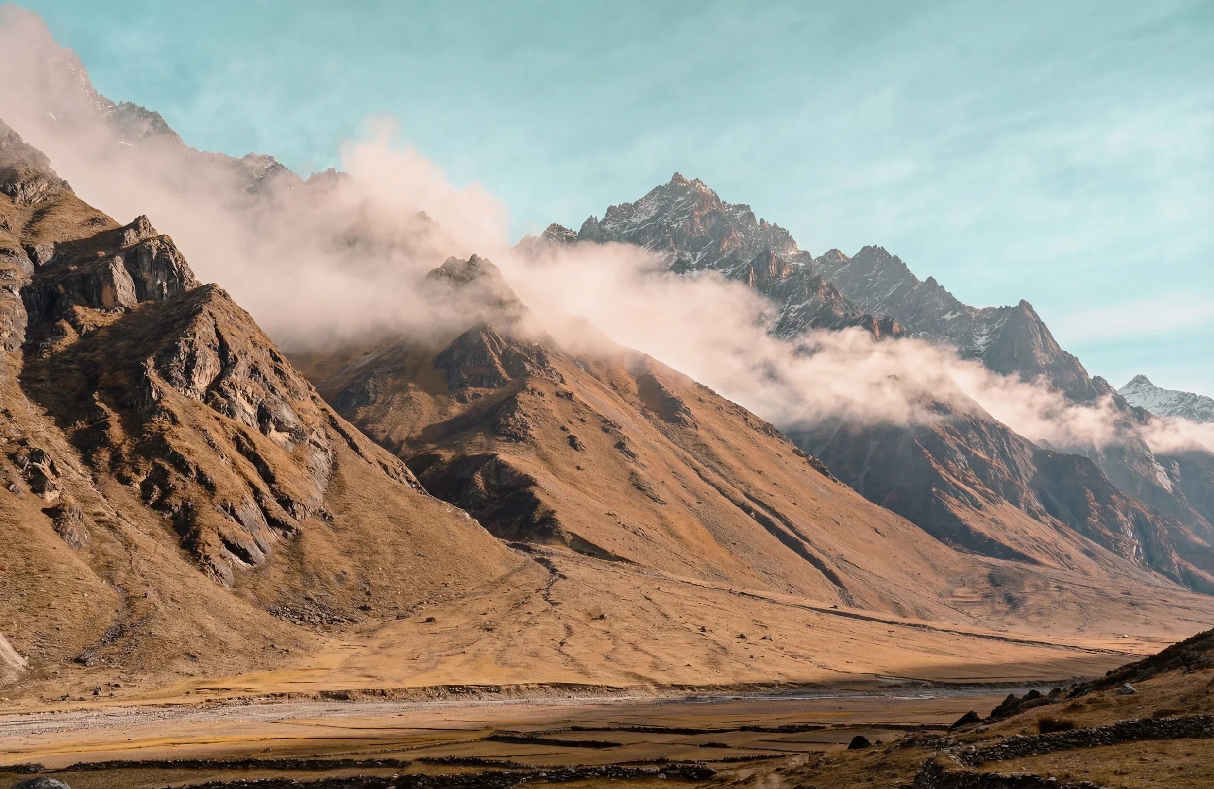 High-altitude mountain landscape associated with natural shilajit formation